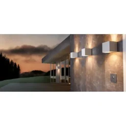 Aplique de Exterior LED com Corpo Quadrado em Alumínio Branco CALPINO EGLO 97241