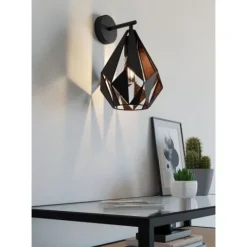 Aplique de Parede com Abajur Geométrico Preto e Cobre CARLTON 1 EGLO 49992