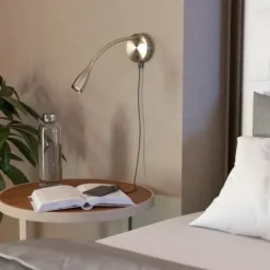 Aplique de Parede LED com Braço Flexível e USB OLIVANDINO EGLO 901783