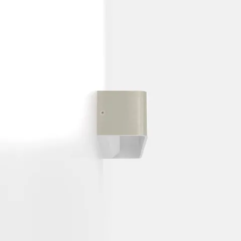 Aplique de Parede LED com Corpo Cubo Níquel Mate SANIA 4 EGLO 98426