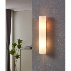 Aplique de Parede Tubular em Vidro Opalino Branco ZOLA EGLO 83406