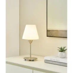 Candeeiro de Mesa com Base Níquel Mate e Abajur em Vidro Opalino DAMASCO 1 EGLO 95785