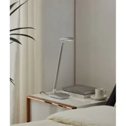 Candeeiro de Mesa LED com USB e Luz Regulável CAJERO EGLO 95694