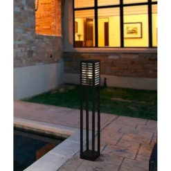 Candeeiro de Pé Exterior com Corpo Cuboide Preto ALAMONTE 3 EGLO 900139