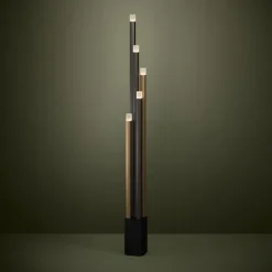 Candeeiro de Pé LED com Base de Metal Preto e Barras Douradas ESTANTERIOS EGLO 39908