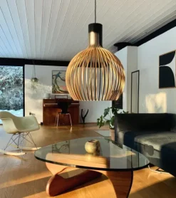 Candeeiro de teto em madeira Octo 4240 - Secto Design
