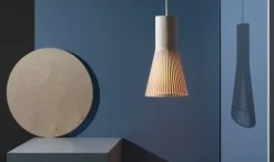 Candeeiro suspenso de teto em madeira Secto 4201